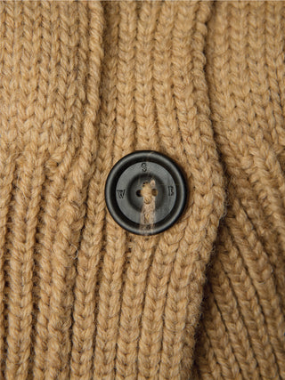 Joan - Hay